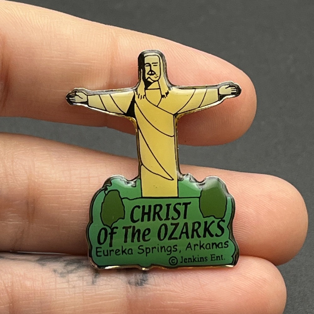 Jesus Christ Of The Ozarks Eureka Springs Arkansas Lapel Hat Pin